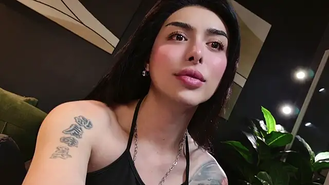 LetisiaRocks Adlı Modelin Canlı XXX Sohbeti