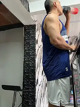 Živý XXX chat Paul22cm-