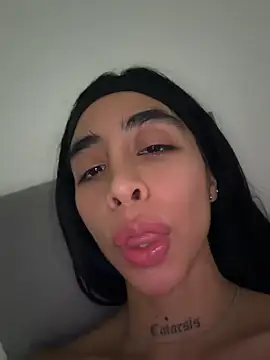 sophierooy22 Chat XXX in diretta