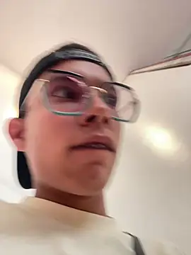 Chat +18 de Andres_boy252 ao vivo