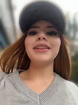 ChloeCollins__'s Live XXX Chat