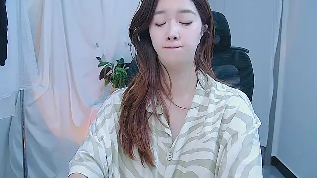XueLi1902's Live XXX Chat