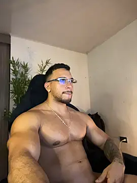 FreszX Adlı Modelin Canlı XXX Sohbeti