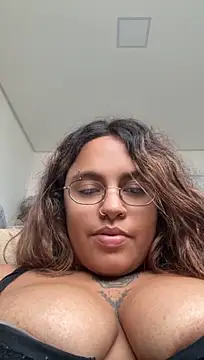 Chat +18 de caboclabeirario ao vivo