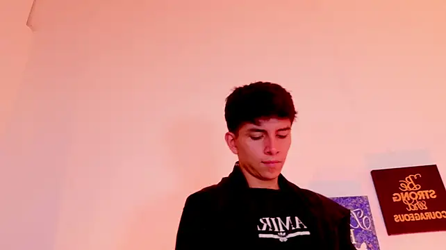 XXX chat uživo modela Vincent_Kane