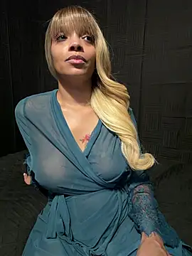 Rakiyahcharms' Live XXX Chat