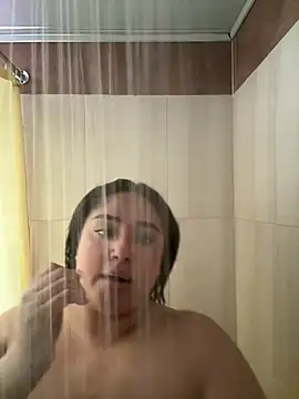 Selenee23's Live Chat Room