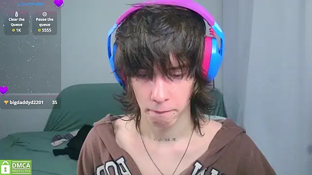 Онлайн чат XXX LeonBoykisser