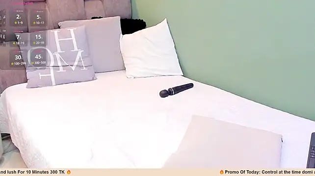 _LaraMom_'s Live XXX Chat