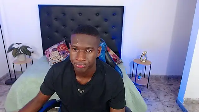 yousimon18 Live XXX-chat