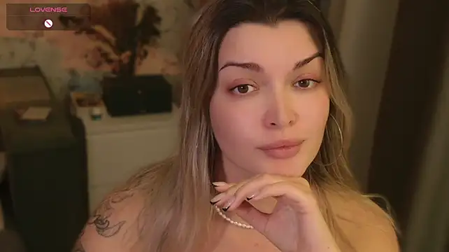 LadyDiLancaster 라이브 XXX 채팅
