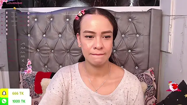 XXX chat uživo modela LAILAGUMMY