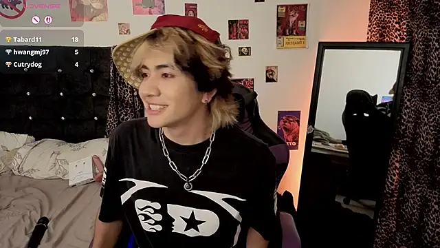 Chat XXX ao vivo de Nio-noah