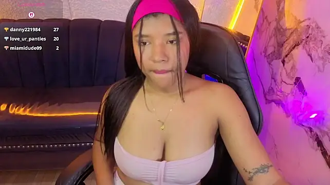 Stephanny26_v live XXX chat