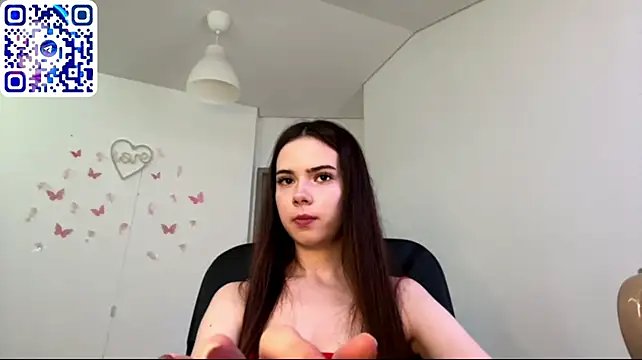 دردشة ElieFluttershy الجنسية المباشرة