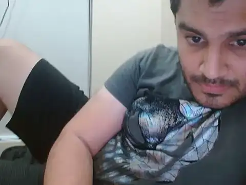 robintoit's Live XXX Chat