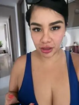 Issane_Peru XXX чат на живо