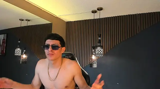 TheGhostforeeonss Шоу с уебкамера