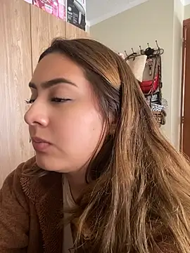 Chat +18 de Miabonnett_ ao vivo