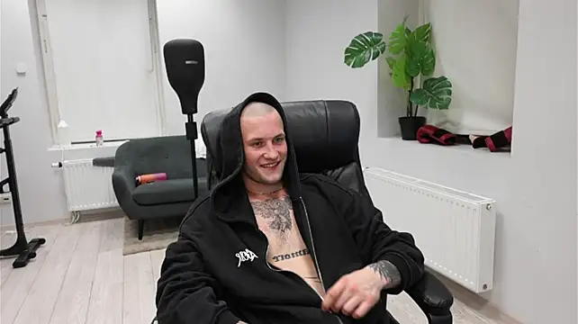 Igor_Wilde লাইভ XXX চ্যাট