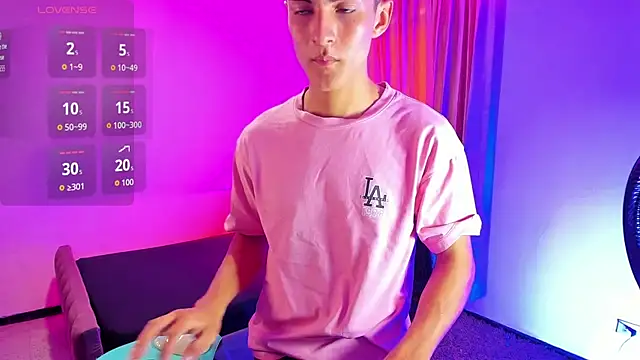 Matiius18 Chat XXX in diretta