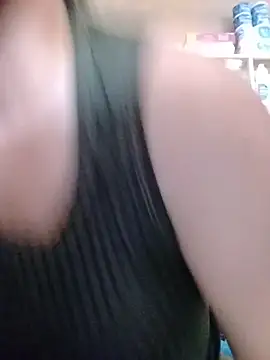 MIA-LARIOS Chat XXX in diretta