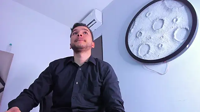 Mike_0012 Live XXX-chat