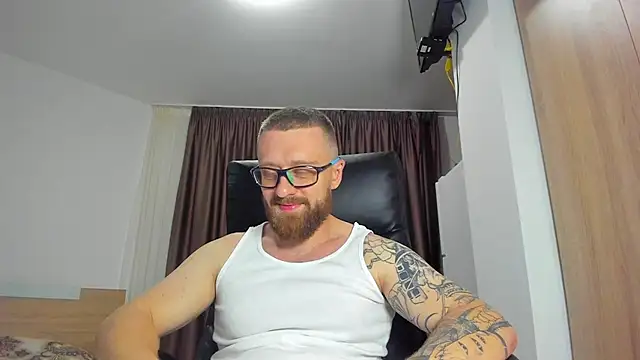 Findom_guy – Naživo XXX chat