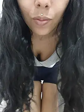 MiaForever1's Live XXX Chat