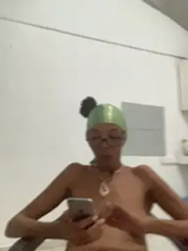 Ladyzee25 Live XXX-chat