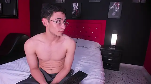 Živý XXX chat Emmaa_tonny