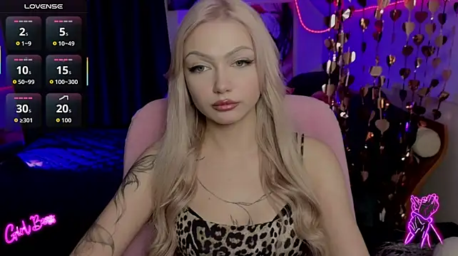 LinaLirian XXX чат на живо