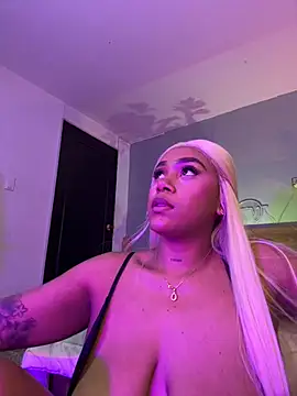 YariRose Chat XXX live