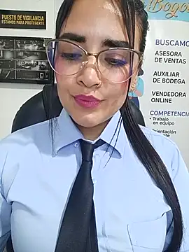MAYE__13 Live XXX-Chat