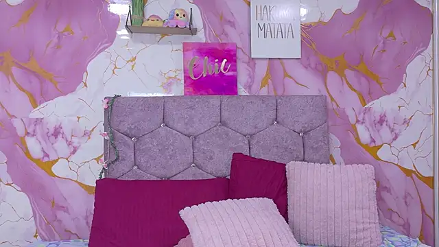 BellaaBlaze Chat XXX live