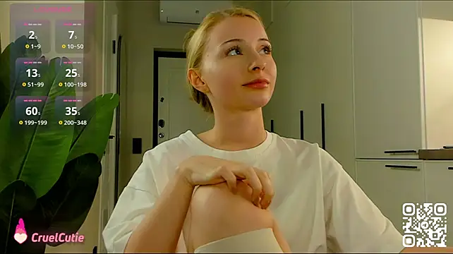 MagicCutie's Live XXX Chat
