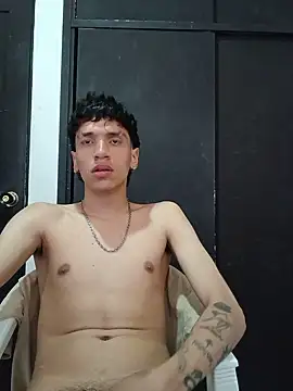 Chat +18 de H3ll_B0Y_ ao vivo