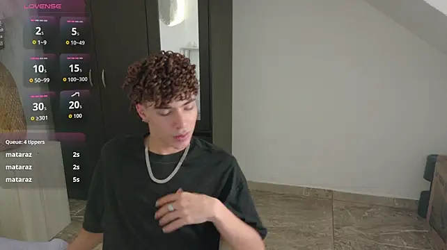 Monyel_BlakeのライブXXXチャット