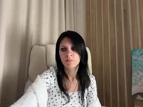 InjaAtHome Live XXX Chat
