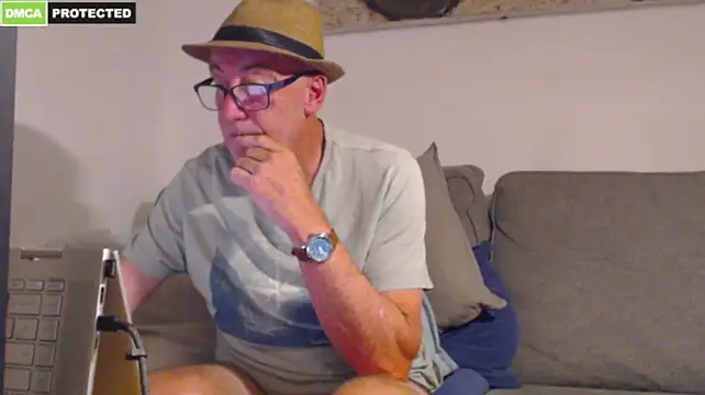 bluedae1's Live XXX Chat