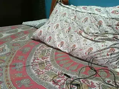Precumboner Adlı Modelin Canlı XXX Sohbeti