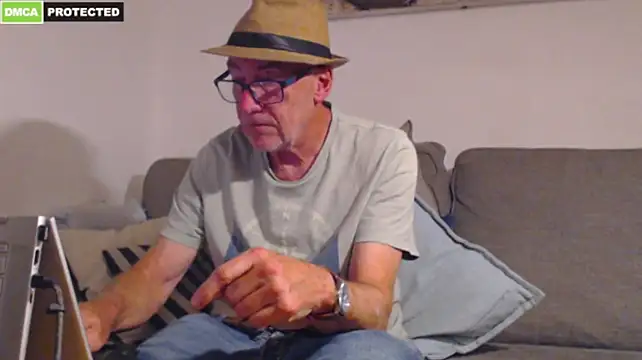 bluedae1 Chat XXX live