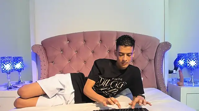 Axel_Collin7: απευθείας συνομιλία ΧΧΧ