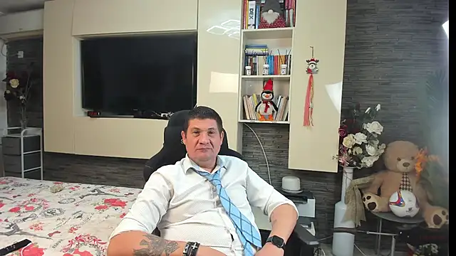 SpartacusDaddy48 Live XXX-Chat