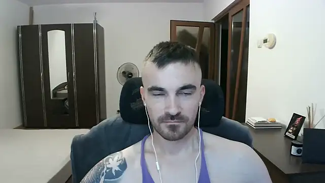 mu5clemania2's Live XXX Chat