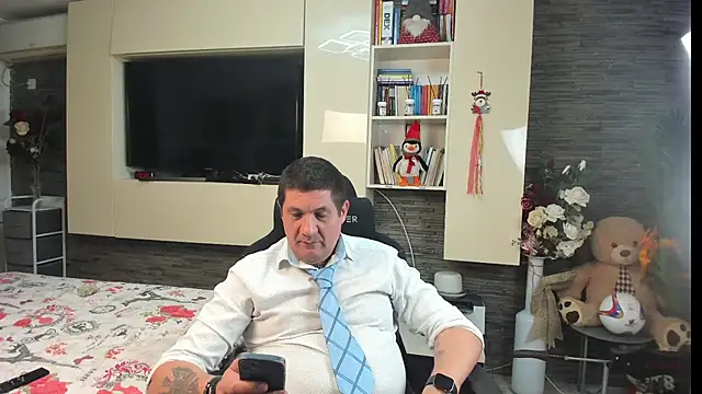SpartacusDaddy48 Live XXX-chat