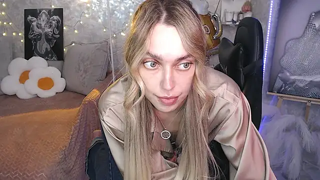 NickyAdamidi Chat XXX live