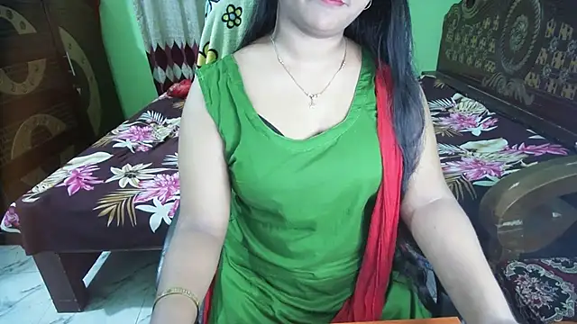 BengaliQueenStar Chat XXX in diretta