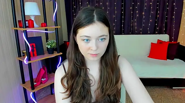 AlluringLookk Adlı Modelin Canlı XXX Sohbeti