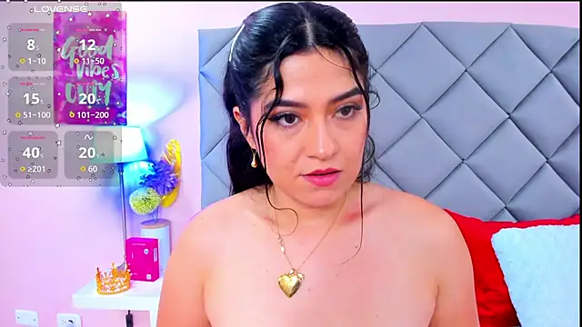 NahomyAdams' Live XXX Chat